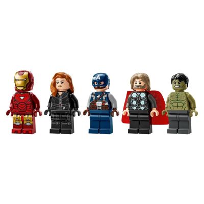 7. LEGO MARVEL SUPER HEROES 76313 Logo MARVEL z minifigurkami