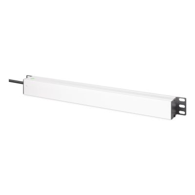3. Listwa zasilająca PDU Rack 19" zab. przeciwprzepięciowe+filtr EMI/RFI, 7 gniazd Schuko CEE 7/3 (45°), kabel 2m wtyk Unischuko CEE 7/7, 16A, aluminiowa