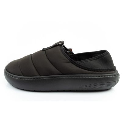 2. Crocs buty męskie papcie Classic Puff Moc kapcie czarne ocieplane