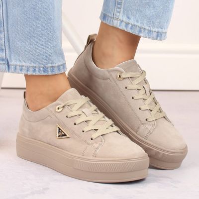 4. Skórzane zamszowe półbuty na platformie Filippo W PAW315C beżowe