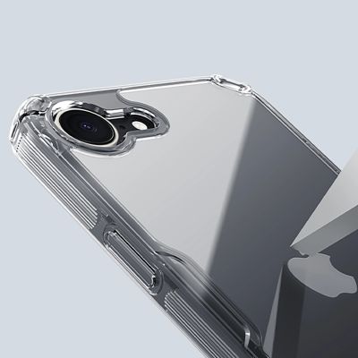 9. Etui Nillkin Nature Pro na iPhone 16e / 17e - przezroczyste