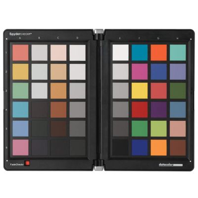 7. Datacolor SpyderCheckr - uniwersalny wzorzec barw 48 pól