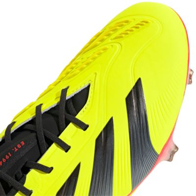 11. Buty piłkarskie adidas Predator Elite FG M IF5441