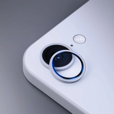 9. Szkło hartowane na obiektyw aparatu 3mk Lens Protection Pro do iPhone 16e - srebrne