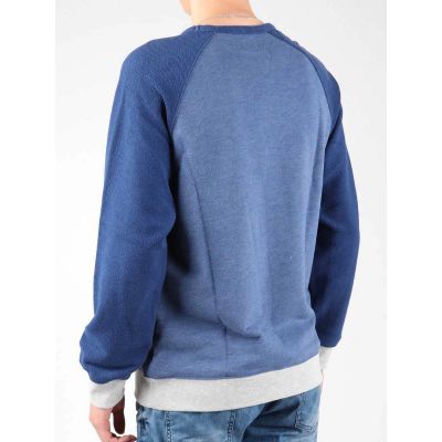 5. Bluza Lee Graphic Crew SWS L80ODELR