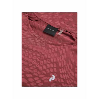4. Koszulka damska PEAK PERFORMANCE W Discover T-Shirt kolor czerwony