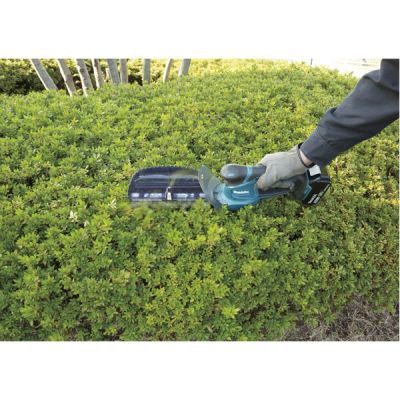 7. Nożyce akumulatorowe do trawy MAKITA DUM604ZX