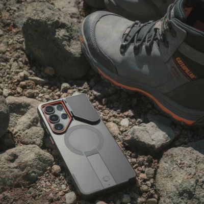 7. Etui Tech-Protect Kevlar Aura MagSafe na Samsung Galaxy S26 Ultra - czarno-pomarańczowe