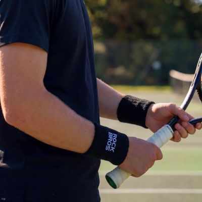 2. Opaska na nadgarstek Rockbros 190009 sportowa - czarna