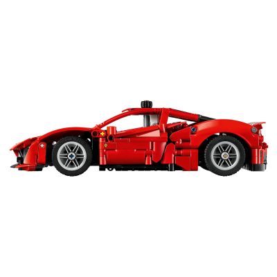 5. LEGO Technic 42235 - Samochód Ferrari 488 PISTA