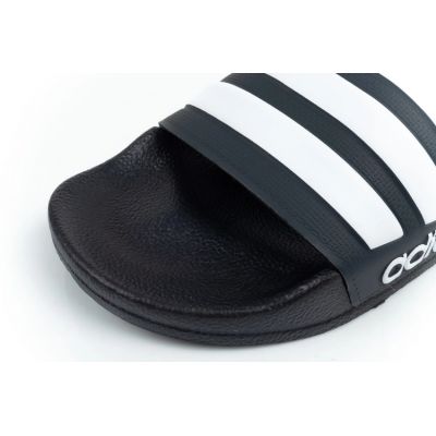 9. Klapki adidas Adiletten Shower M GZ5920