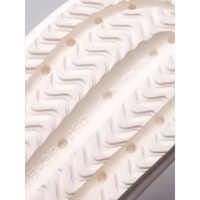 7. Klapki damskie piankowe na plażę Outhorn OTHWSS24FSLIF004-11S