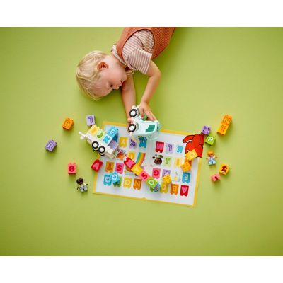 3. LEGO DUPLO  10421 Ciężarówka z alfabetem