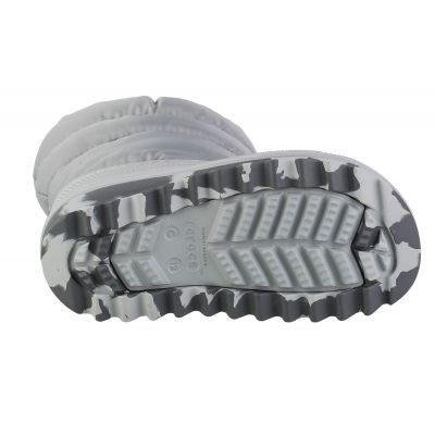 4. Buty Crocs Classic Neo Puff Boot Jr 207684-007