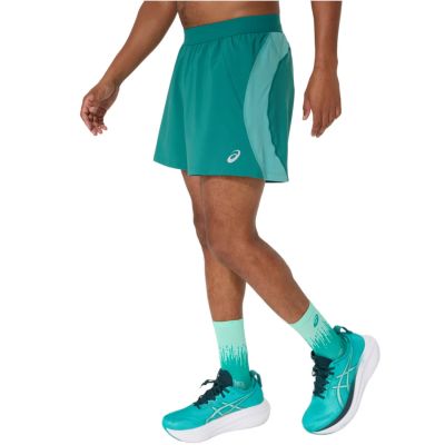 2. Spodenki Asics Road 5IN Short M 2011D247-301