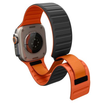 4. Pasek Spigen Athlex Air M na Apple Watch 44 / 45 / 46 / 49 mm - czarno-pomarańczowy