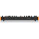8. Behringer POLY D Syntezator analogowy
