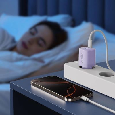 7. Ładowarka sieciowa Tech-Protect NCM33 PD 33W QC3.0 USB-C / USB-C - fioletowa