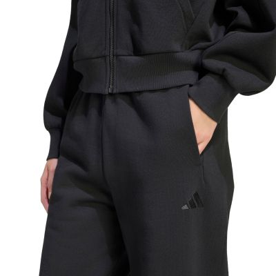 4. Spodnie damskie adidas Kit Small Logo Regular Cuffed czarne KU7935