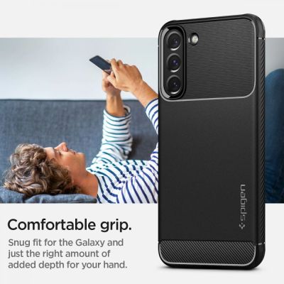 8. Etui Spigen Rugged Armor na Samsung Galaxy S22 - czarny mat