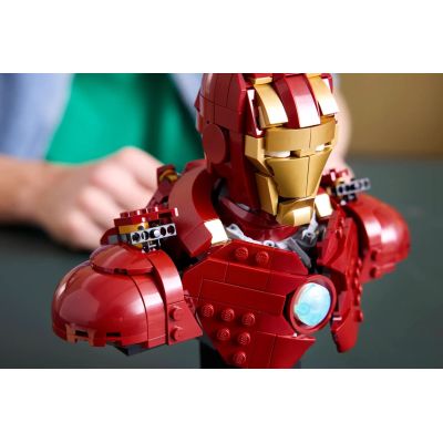 20. LEGO Marvel 76327 Popiersie Iron Mana MK4
