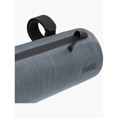 6. Torba rowerowa EVOC Handlebar Pack Wp 1,5 steel