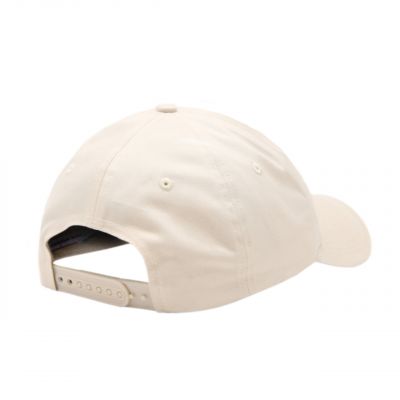 8. Czapka z daszkiem Calvin Klein Jeans K50K508977