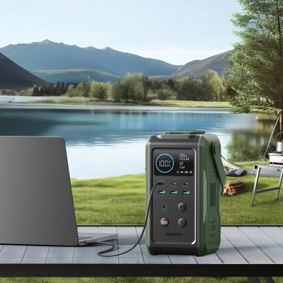 9. Powerbank Joyroom JR-PBF10 75000mAh 100W 3x USB-C 3x USB-A ze składaną latarką i rączką - zielony
