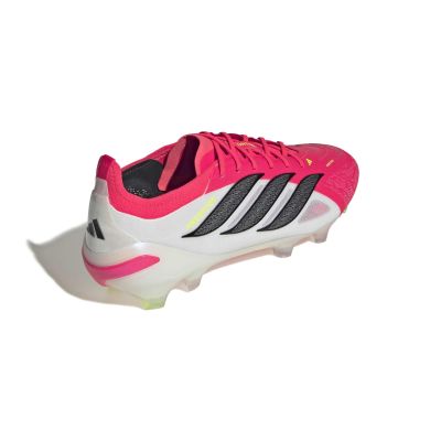 4. Buty adidas Predator Elite FG JS0433