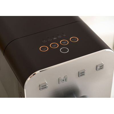 30. Smeg BCC11BLMEU ekspres do kawy Pełna automatyka Ekspres do espresso 1,4 l