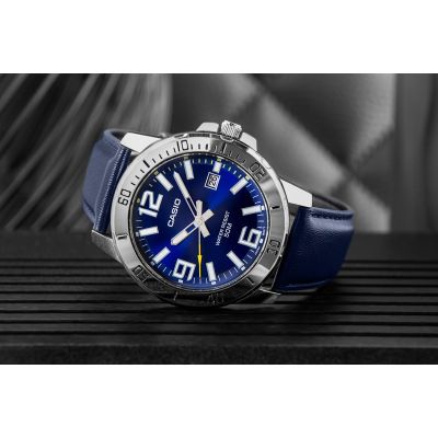 5. Zegarek Męski CASIO MTP-VD01L-2BVUDF + BOX