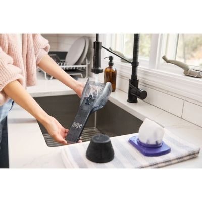 8. Odkurzacz ręczny DVD320BP-QW BLACK+DECKER