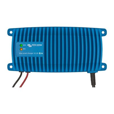 2. Ładowarka Victron Energy Blue Power IP67 12V/25A BPC122547006