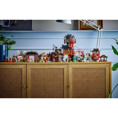 14. LEGO 71861 Ninjago - Stare miasto - 15-lecie