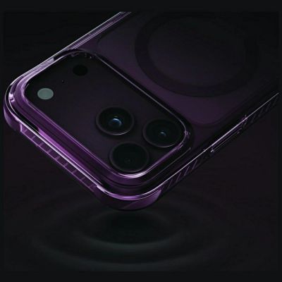 7. Etui UNIQ Combat Magclick Charging na iPhone 18 Pro Max / 17 Pro Max - burgundowe