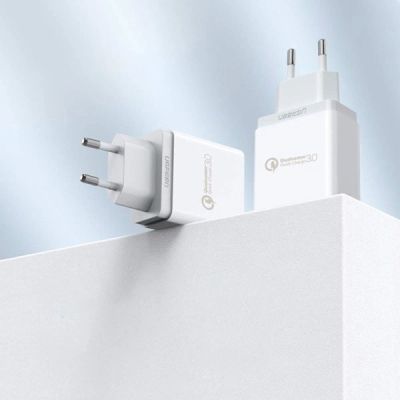 4. Ugreen CD122 szybka ładowarka sieciowa Quick Charge 3.0 18W 3A USB biały (10133)