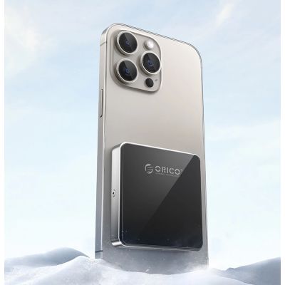 3. Kieszeń dyskowa Orico AP30-G2 M.2 NVME z magnesem MagSafe USB-C 3.2 - czarna