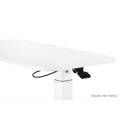 3. Biurko/Stolik z regulowaną wys. LAPTOP DESK biały