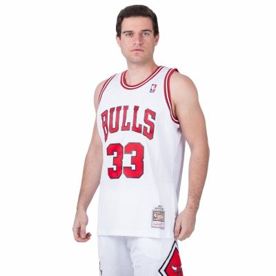 2. Koszulka Mitchell & Ness Chicago Bulls NBA Home Swingman Jersey Bulls 97-98 Scottie Pippen M SMJYAC18054-CBUWHIT97SPI