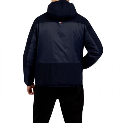 12. Kurtka Tommy Hilfiger Tech M MW0MW28531