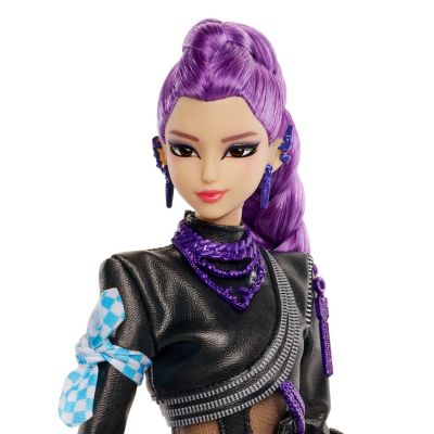 2. Mattel JRW19 lalka