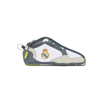3. Real Madryt piórnik w kształcie buta pencil case 812554584