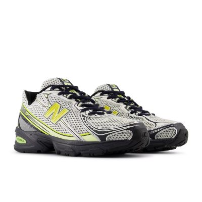 10. Buty sportowe New Balance U740FR2