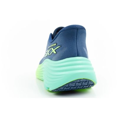 14. Buty do biegania Skechers Max Cushioning Slip-Ins W 129473/NVLM