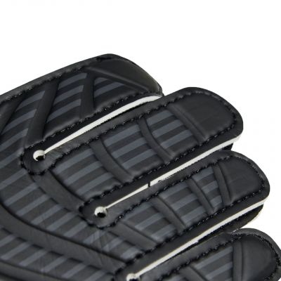3. Rękawice bramkarskie adidas Predator Training Jr IW6281