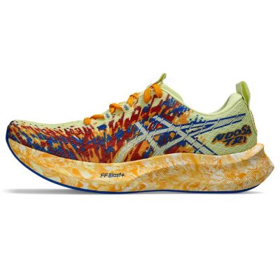 8. Buty Asics Noosa Tri 16
