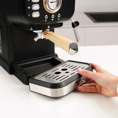3. Ekspres kolbowy Taurus Onyx Moka 1050W | 20 bar drewno