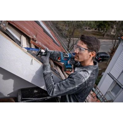 7. Bosch GSA 185-LI 2900 spm Czarny