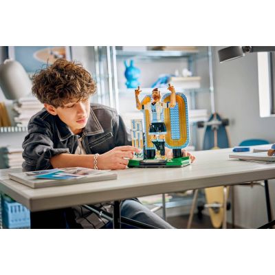 15. LEGO Editions 43015 - Lionel Messi - piłkarska legenda