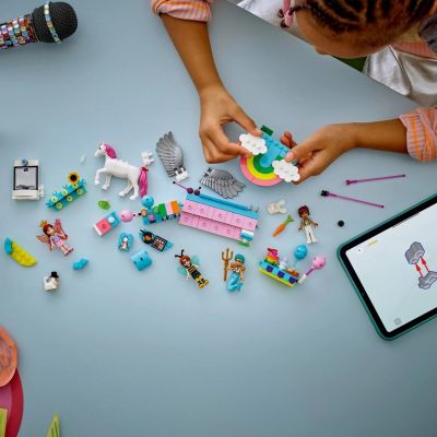 10. LEGO FRIENDS 42661 COSTUME PLEGO ARTY WITH UNICORN & FAIRY